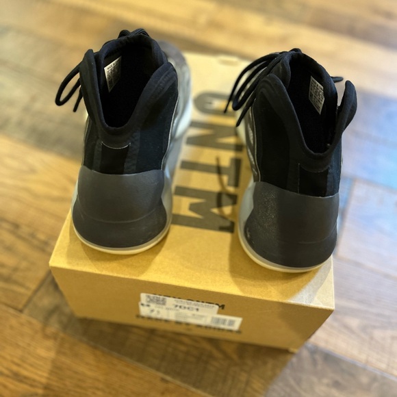 Adidas Yeezy QNTM Barium men’s size 7.5 - Picture 2 of 6